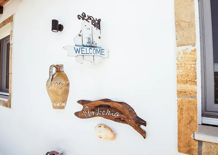 Elena\'S Seaside Apartments & Studios