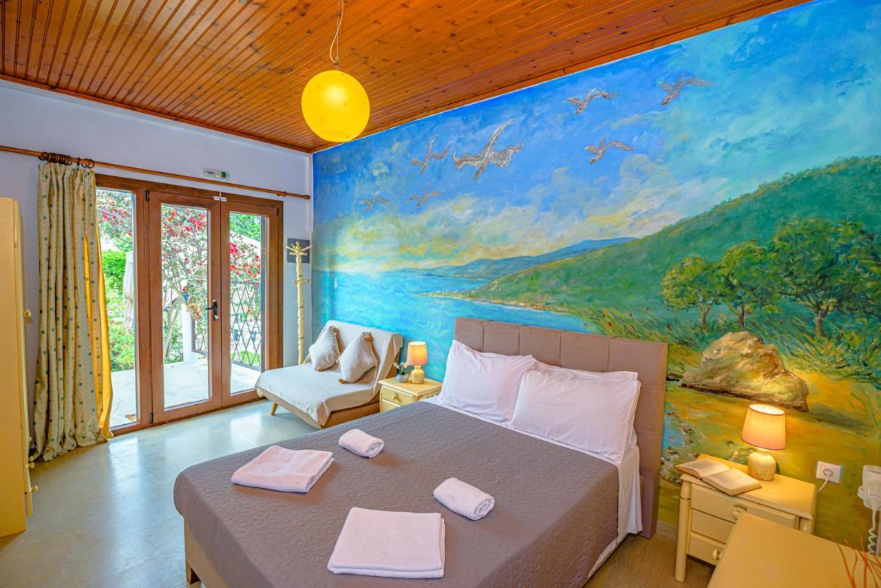 Elena's Seaside &