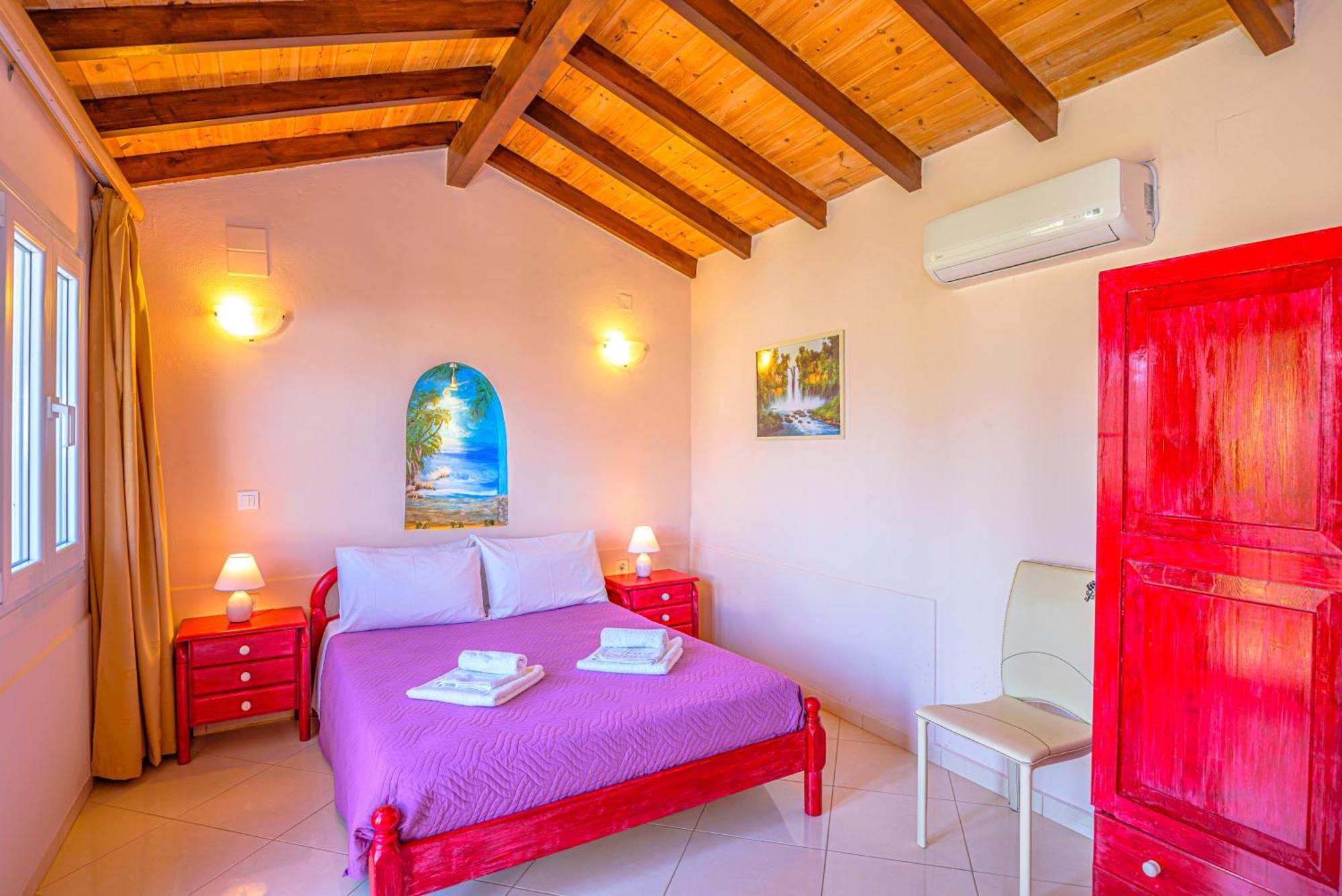 Elena's Seaside & Apartment Agios Gordios (Corfu)